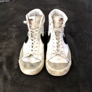 Nike Men’s Blazer Mid ‘77 Vintage